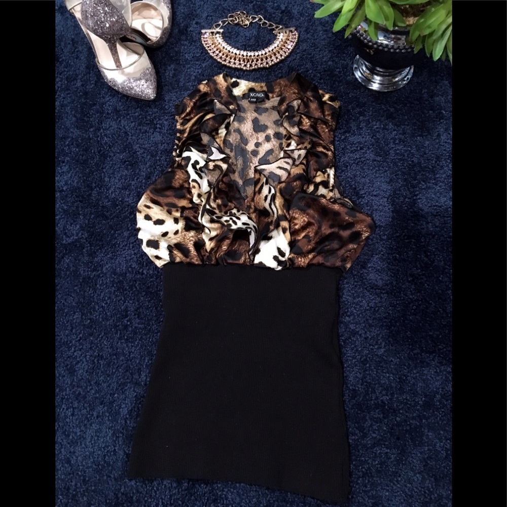💵★FAST SHIPPING★💵 Ruffle Halter Top 🖤
